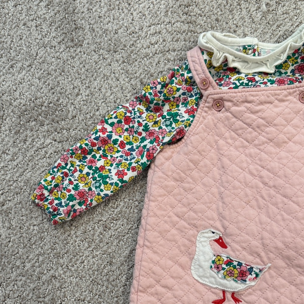 Baby Boden Pink Quilted Pinafore Dress with Duck Appliqués - Picture 2 of 12